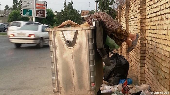 مسئولان  بايد در قبال  فقر مردم  پاسخگو باشند 
