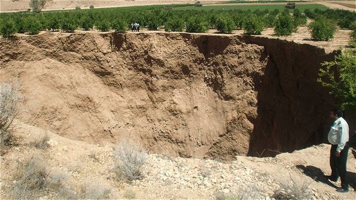 فرو نشست در دشت‌هاي آذربايجان غربي نيازمند  توجه فوري مديريتي است