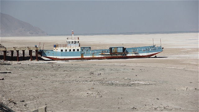 احياي بمب نمکي درياچه اروميه شبه‌علم نيست  مشکل مديريت پروژه است