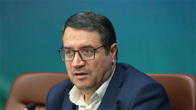 مشکلات مردم  با حضور  ميداني مديران  حل مي‌شود