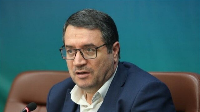 مشکلات مردم  با حضور  ميداني مديران  حل مي‌شود