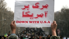 سر دادن «مرگ بر آمریکا»  حق ایرانیان است  اما «آیه قرآن» نیست