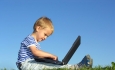 آیا باید کودکان را از دنیای دیجیتال نجات داد؟