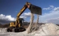 تاراج میلیون ها تن نمک دریاچه ارومیه در روز روشن