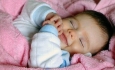 علت خندیدن نوزادان در خواب چیست