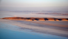 ضرورت احیا و قرق ۱۰۰ هزار هکتار اززمین‌های خشک  دریاچه ارومیه