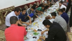 سنت حسنه و نیکوی اطعام ایتام در رمضان فراموش نشود