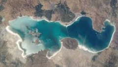 کاشت بوته و انجام عملیات قرق در اراضی اطراف دریاچه ارومیه