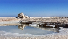 دریاچه ارومیه تبدیل به تپه های شنی شده است