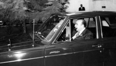 امیرعباس هویدا مرموزترین نخست وزیر دربار پهلوی