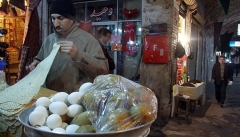 سیب‌زمینی تخم‌مرغ لقمه‌ای نوستالژیک در آذربایجان