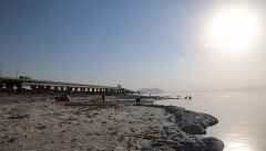 ورود فاضلاب به دریاچه ارومیه باعث بیماری و نابودی منطقه می_شود