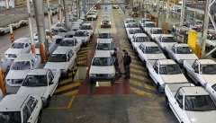 ایران خودرو و سایپا خودروهای احتکاری را سریعابه بازار عرضه کنند