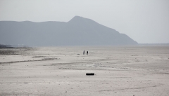 برداشت بی رویه نمک از دریاچه ارومیه منجر به افزایش  گردوغبار شده است