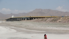دولت اجرای اصل ۱۵ و احیاء دریاچه ارومیه را جدی بگیرد