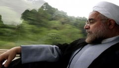 آقای روحانی! تا قوزک پا بود یا بالاتر؟!