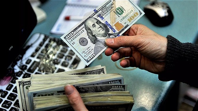 افزايش قيمت ارز مسافرتي يا سيگنال سقوط ريال
