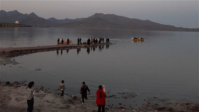 زيرساخت‌هاي توريستي  درياچه اروميه ساماندهي شود