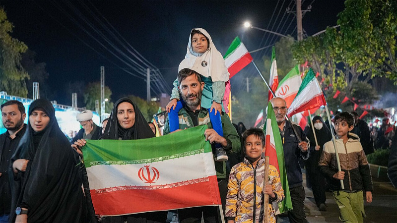 حضور خانواده از مباهله مدينه تا خيابان هاي ايران