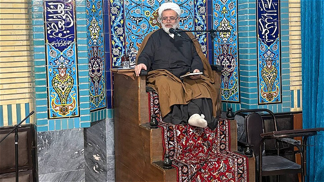 حرمت و ارزش واقعي خانواده‌هاي شهدا و ايثارگران بيش از پيش حفظ شود