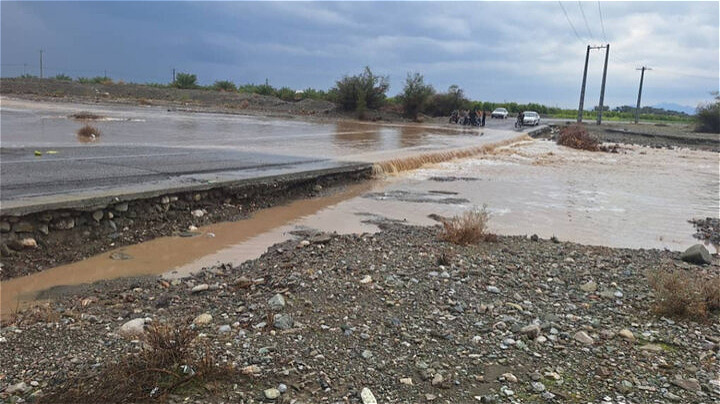 سیلاب در الند خوی یک فوتی برجا گذاشت؛ بازگشایی محور جنگسر ـ قزل‌آغل