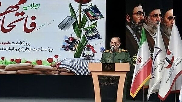 وحدت مردم آذربايجان غربي مانع نفوذ دشمن شد