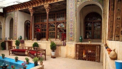 معماری ایرانی اسلامی در پوسته حرف و شعار