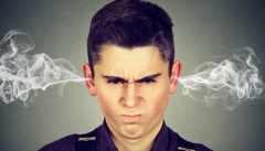 چگونگی آموزش بهترین راه کنترل خشم  نوجوان توسط والدین چیست