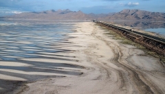 کارشناسان می گویند انتقال آب برای احیا دریاچه ارومیه بی نتیجه است