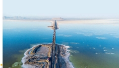 دولت کنونی سیاست‌های احیای دریاچه ارومیه  را دنبال نمی‌کند