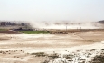 مالچ‌پاشی دریاچه برای جلوگیری از آسیب  ناشی از طوفان نمک صورت گرفت